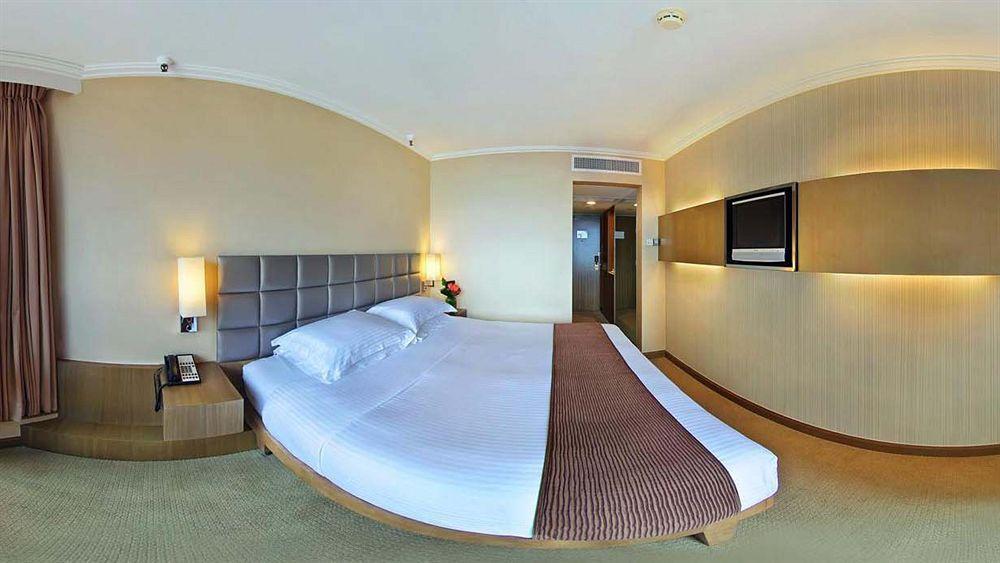 The Kowloon Hotel Хонконг Екстериор снимка